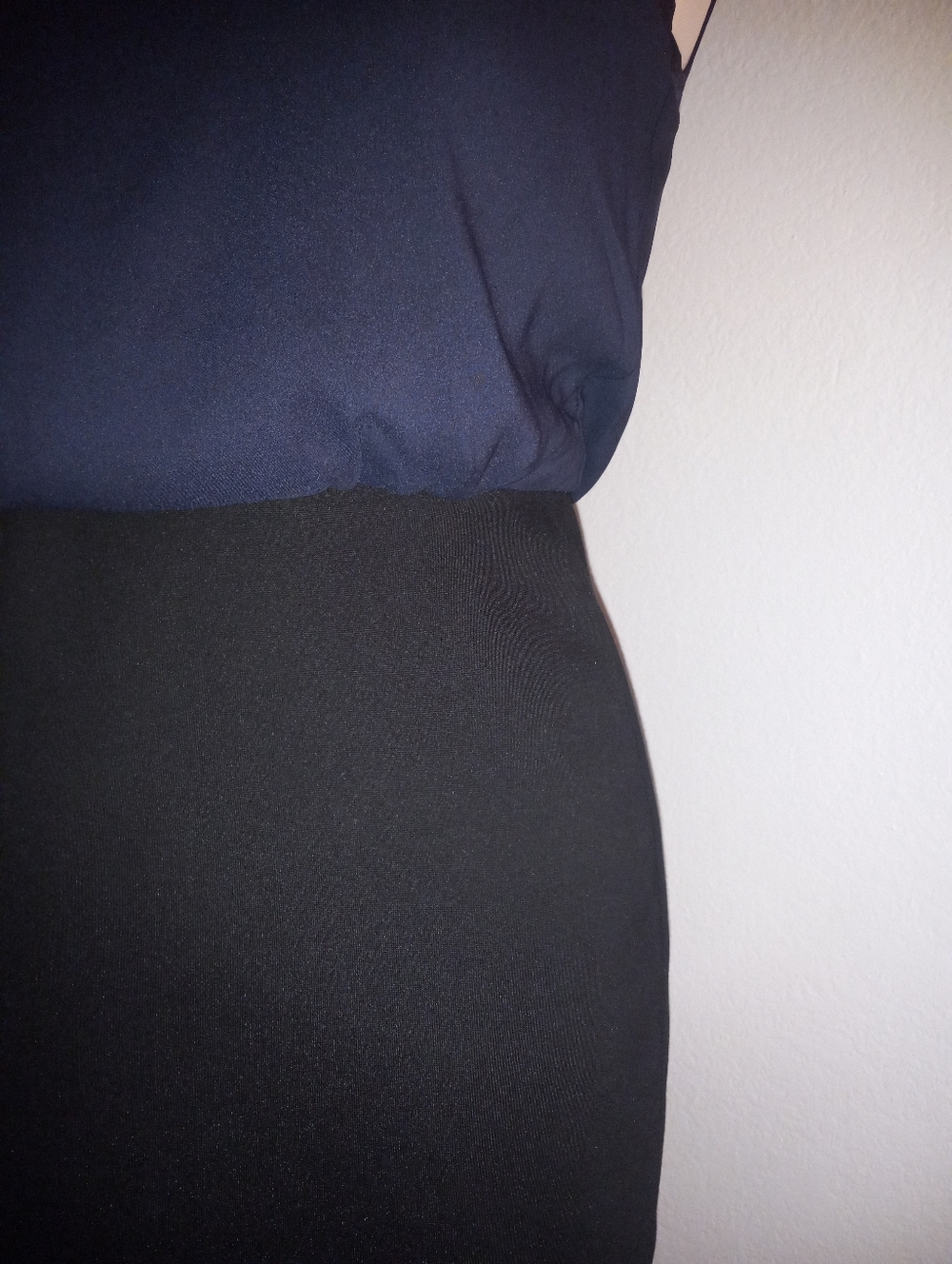 LOFT Color Block Body-Conscious Sheath Dress - Picture 5 of 5